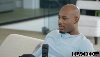 Wild cutie sizzles a hard cock with sexy sucking